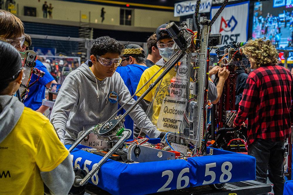 2023 Robot, Trident